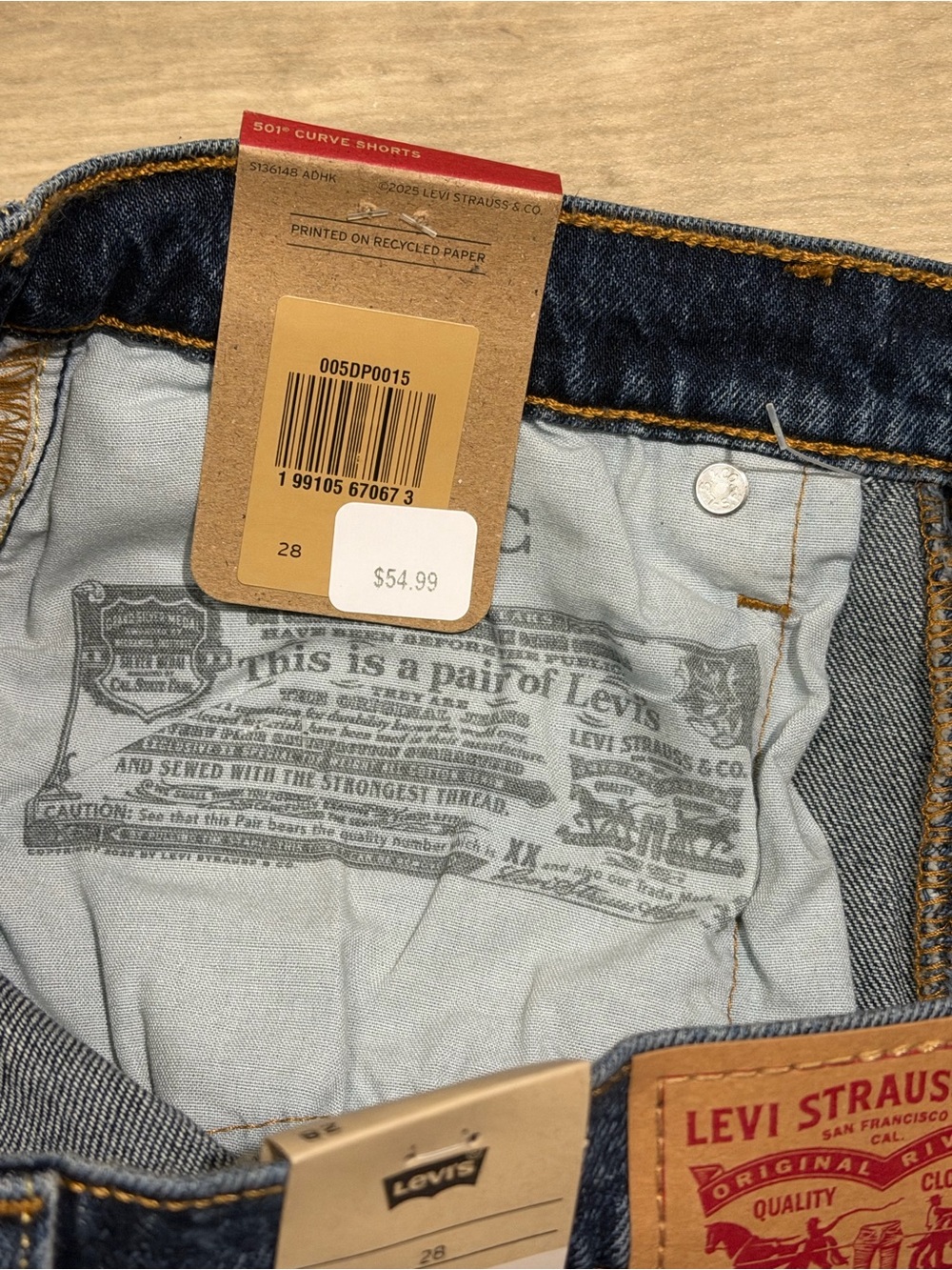 Levi's Women's 501 Curve Shorts Size 28 - Picture 9 of 12